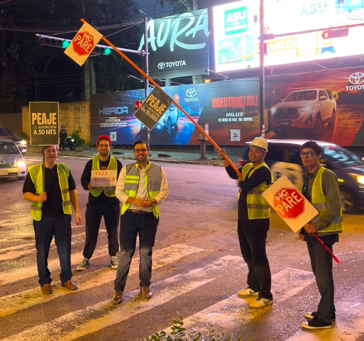 Peaje de Cartes: candidato opositor escenifica protesta y denuncia control policial