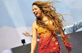 La cantante colombiana Shakira nació el 2 de febrero de 1977, en el Año de la Serpiente.