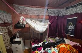 Los agentes policiales descartaron que la menor hubiera caído de la hamaca.