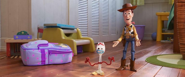 Forky y Woody en "Toy Story 4".