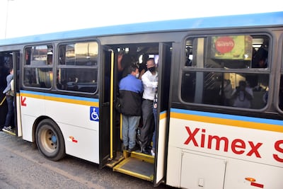 Usuarios del transporte público vienen sufriendo desde hace años la mala calidad del servicio.