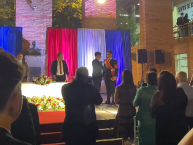 Alejandro "Tratito" Ovelar asumió como presidente del Centro de Estudiantes de Derecho-UNA.