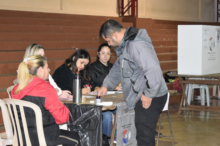 Cierran los portones de votación para Internas Municipales, con reporte de una baja participación - Política