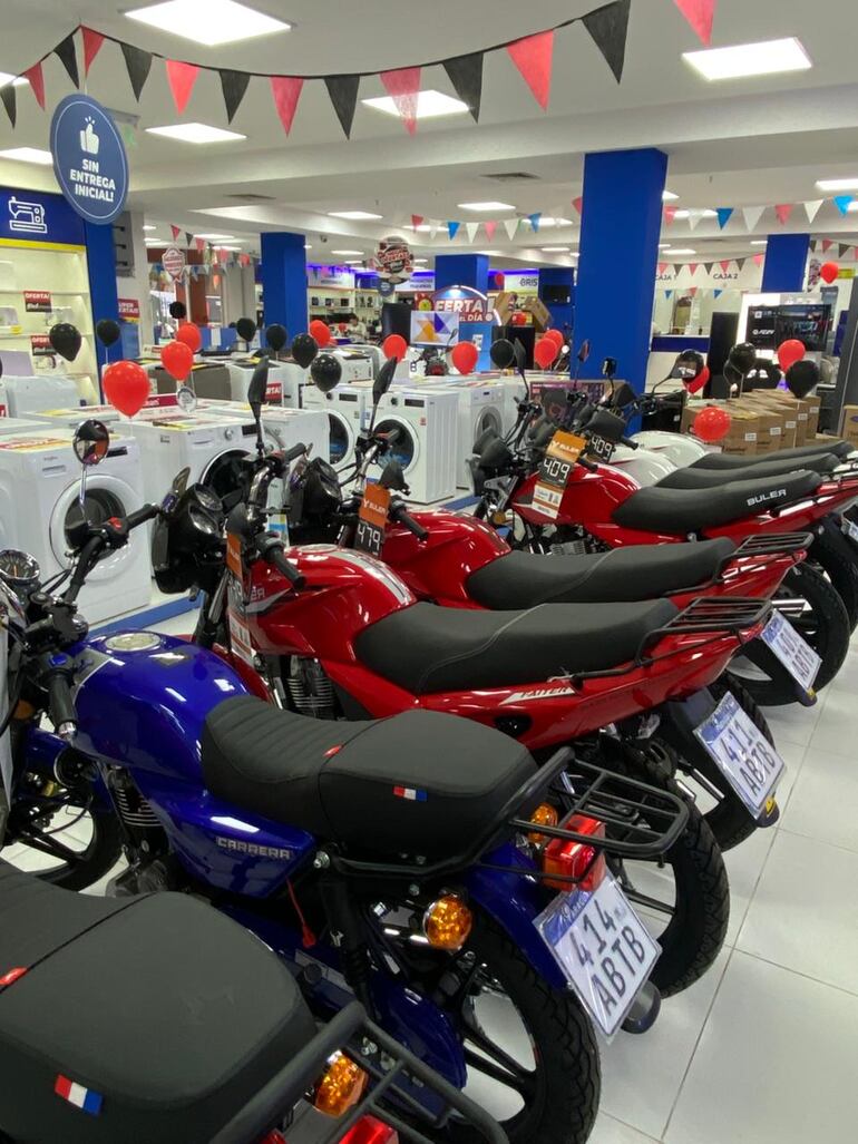 Todas las compras en Bristol reciben un vale de una cuota gratis para usar en la próxima adquisición.