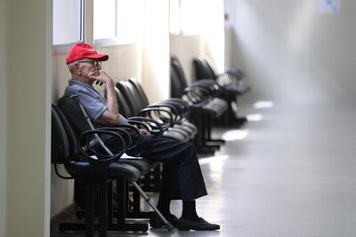 El excomisario de la Policía de Paraguay, Manuel Alcaraz, espera el inicio de un juicio oral y público este martes.