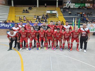 José Meza debutó con empate, y anoche jugaba en el duelo de paraguayos contra Simón Bolívar.