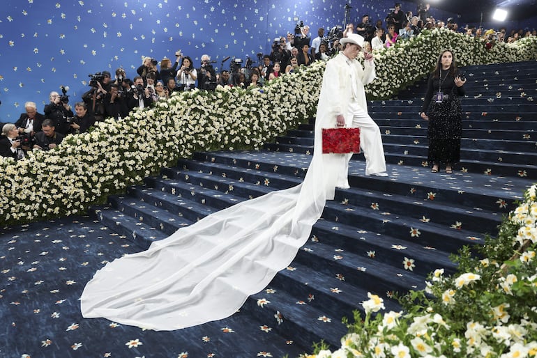 El empresario multimillonario Gustav Magnar Witzoe, en el MET Gala 2025.