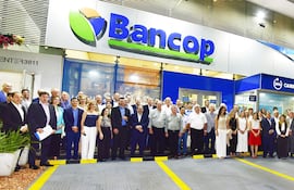 Bancop inauguró oficialmente su Casa Matriz con la presencia de sus directivos y accionistas.