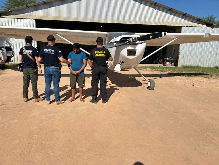 Cae boliviano con supuesta “narcoavioneta” recién pintada