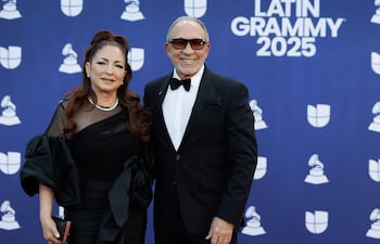 Gloria Estefan y Emilio Estefan hoy celebran 48 años de matrimonio. (EFE/EPA/CRISTOBAL HERRERA-ULASHKEVICH)