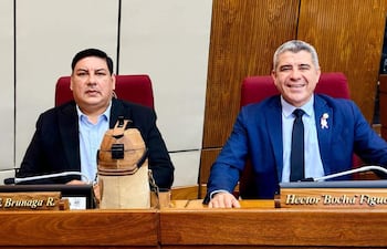 Christian Brunaga (i) y Héctor Figueredo siempre hacen los mismos viajes internacionales.