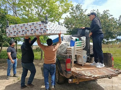 Evacuan a familias de Valle Apu´a,distrito de Pilar.