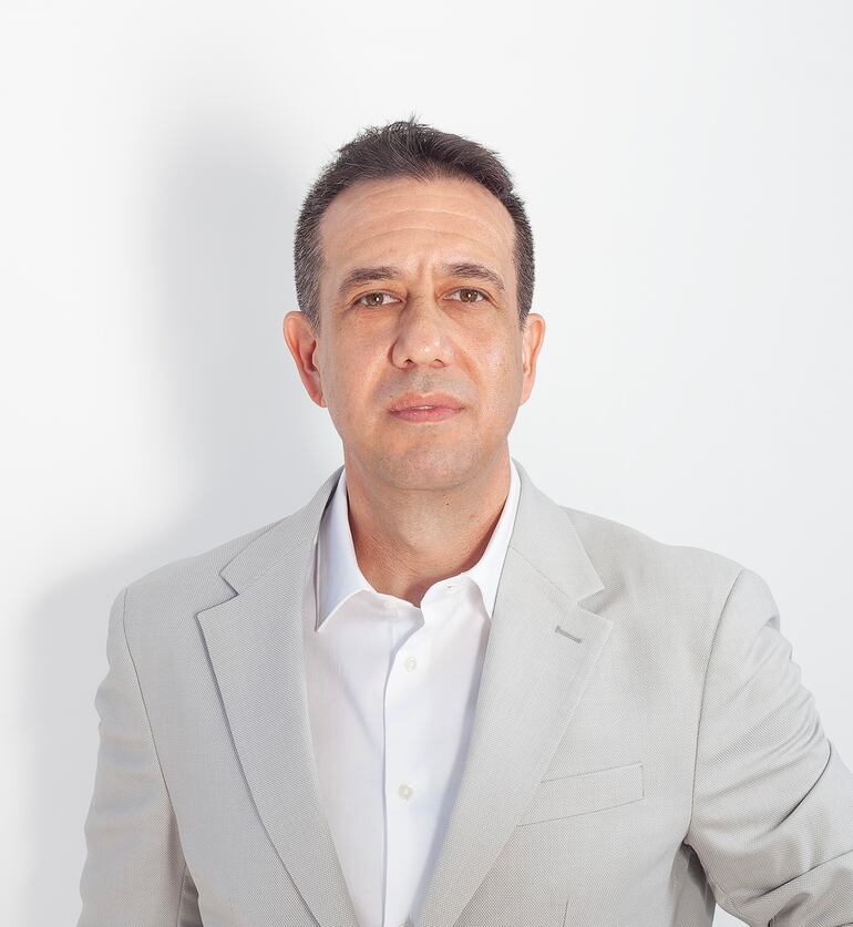 Ulisses Cabral Saueia, CEO de ManpowerGroup Paraguay.