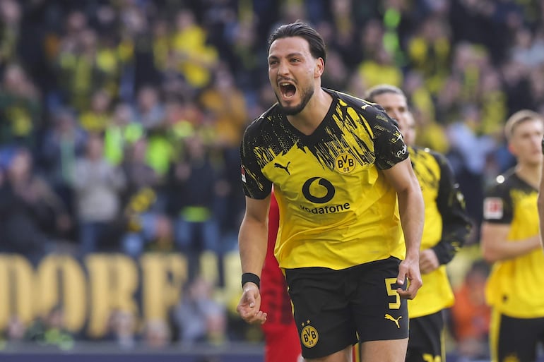 Borussia Dortmund se consuela con un boleto para Champions