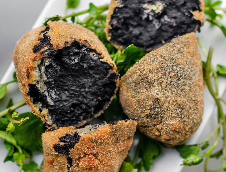 Croquetas de calamar.