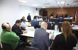 Juicio oral y público realizado a María Estela Arguello Dávalos, conocida como "La viuda", donde la acusada fue condenada a 14 años de cárcel por narcotráfico. Archivo Abc.