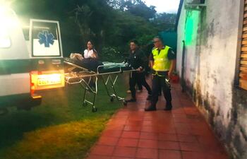 Las víctimas del robo agravado fueron derivadas al Hospital Distrital de La Colmena.
