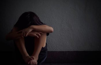 Imagen de referencia de una niña víctima de abuso sexual.