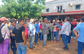 Lusipar: campesinos se movilizan frente a la Fiscalía para exigir libertad de encarcelados y devolución de vehículos incautados