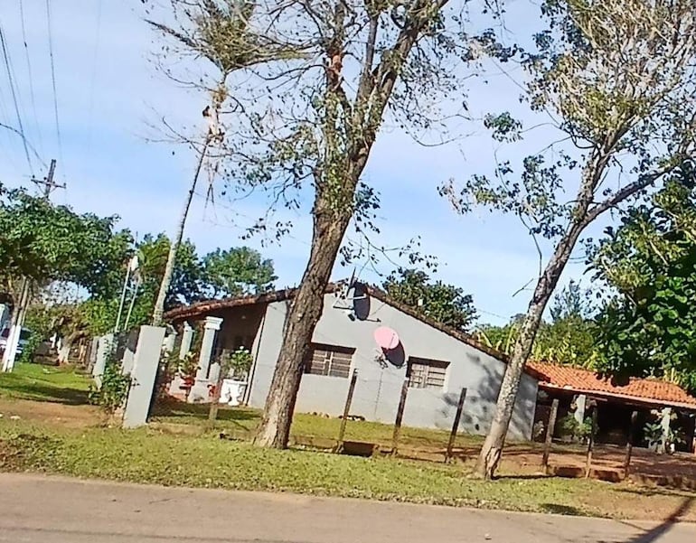 Los concejales fueron convocados a una sesión extraordinaria en la vivienda del presidente de la Junta Municipal, Carlos Bareiro Bogarín, quien cumple prisión domiciliaria en Quyquyhó.