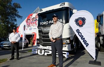 Isidro Melgarejo y Fernando Ríos, en el stand de Diesa.