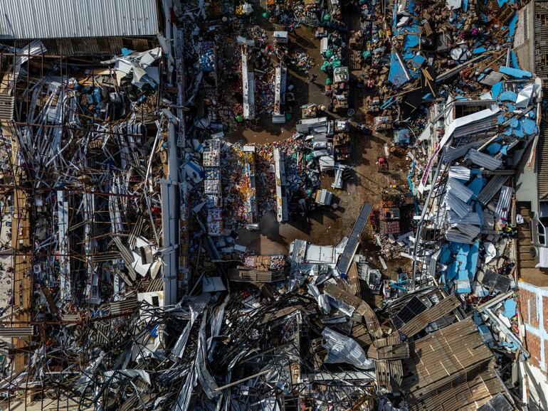 Destrucción causada por un tornado en Rio Bonito do Iguaçu (Brasil). 