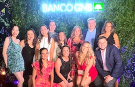 Ileana Mendieta, Carmen Melgarejo, Kamila Brítez, Denisse Venialgo, Verónica Planchón, Lilian Villalba, Osvaldo Serafini, Marcela Villalba, Adriana Quintana, Gloria Ramírez, Ruth Cardozo y Efraín Salomón.