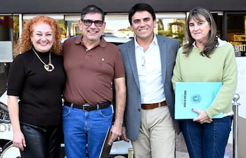 Carolina Lenguaza, Ignacio Cubilla, Gustavo Piris y Analía Doldán.