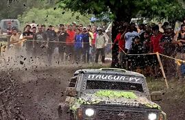 Tati Barrios y Moisés Delvalle estarán estrenando nuevo motor (MwM/Bi-turbo) en la Nissan Patrol.