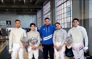 Los paraguayos de esgrima, presentes en Buenos Aires para la Maratón de Sable.