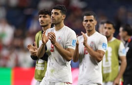 Mehdi Taremi (9), capitán de la selección iraní, calificó de "desastroso" el Mundial 2026.
