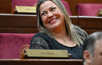 Primera Sesion De Los Nuevos Senadores , Sala de la camara de Senadores
Arcenio Acuña 30-06-23 zenaida delgado