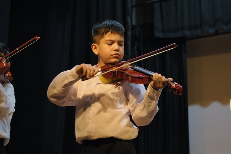 Amir Giménez Ríos estará ofreciendo un pequeño recital en San Bernardino.