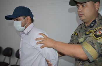 Venancio Centurión Monges, uno de los más buscados por la Policía, se entregó esta mañana en San Pedro.