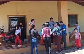 Los miembros de la comunidad educativa radicaron la denuncia en la sede policial jurisdiccional.