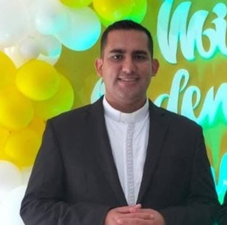 Loma Grande: sacerdote realiza charlas para fortalecer la fe en los jóvenes