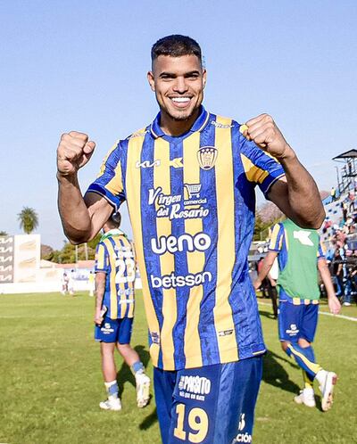 Marcelo de la Cruz Pérez Mosqueira (23/03/2001) vuelve a llegar a su mejor versión en el fútbol, dejando atrás el "bache" de su carrera, algo normal en los jóvenes.