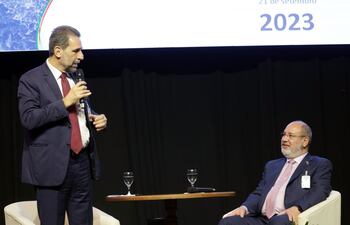 Enio Verri y Justo Zacarías Irún, directores de Itaipú, lado brasileño y paraguayo, respectivamente.