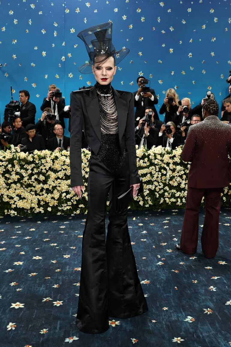 Jordan Roth y su look "Total Black" en la Met Gala 2025. (Jamie McCarthy/Getty Images/AFP)
