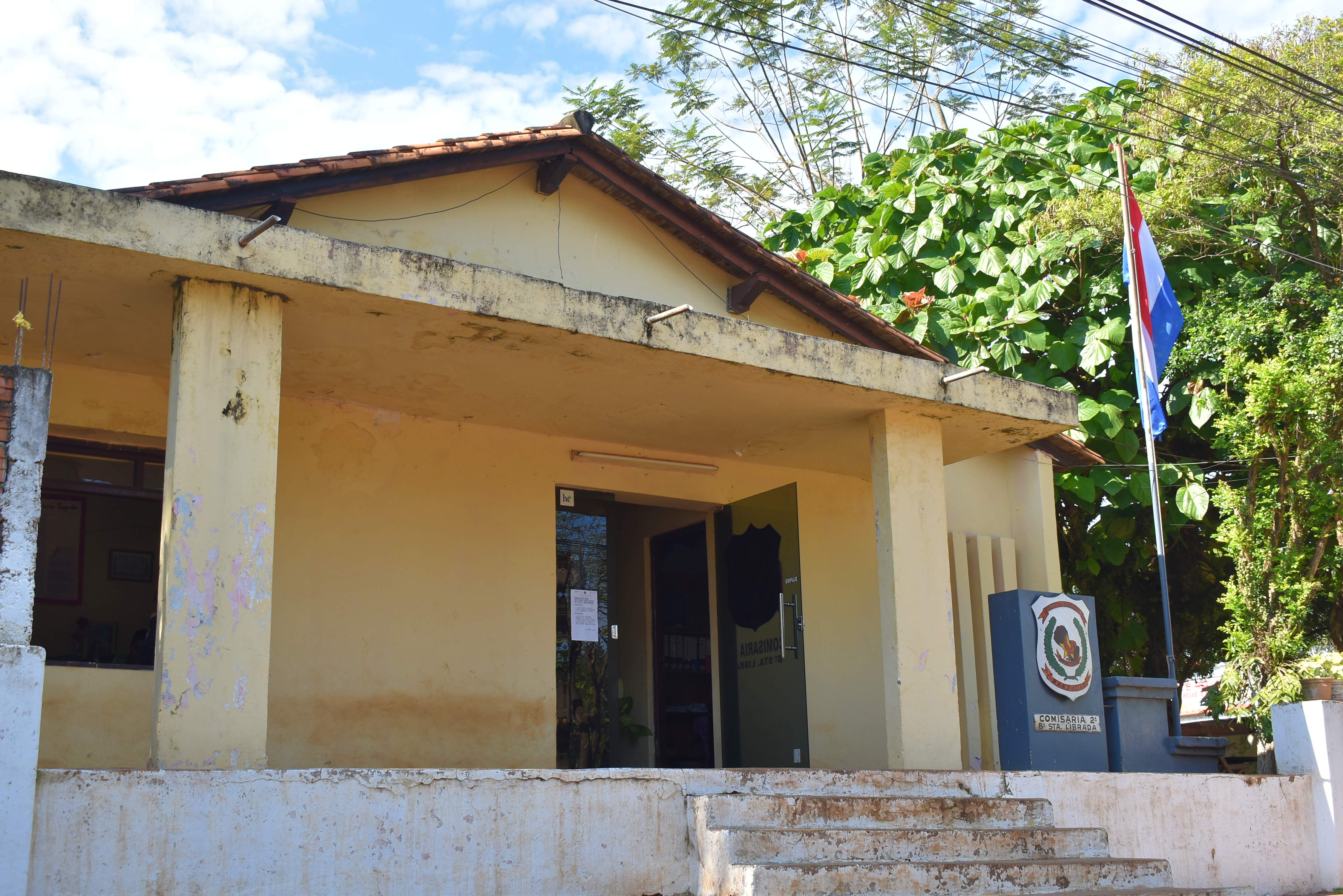 Fachada de la Comisaría 2ª del barrio Santa Librada de Villarrica.