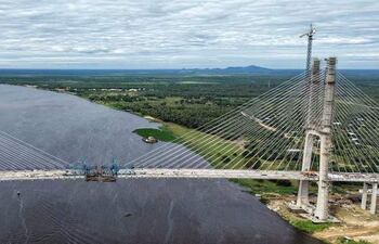 A punto de unirse los extremos del puente de la bioceanica en el Chaco