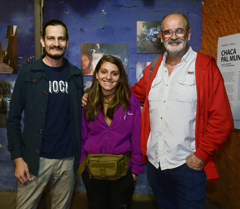 Sandino Flecha, Elisa Marecos y Jorge Sáenz.