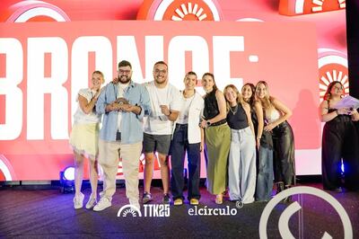 Baker logra un lugar entre las mejores agencias del país.