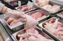Entre enero y agosto de este año se exportaron 3.502 toneladas de carne aviar, según Senacsa.