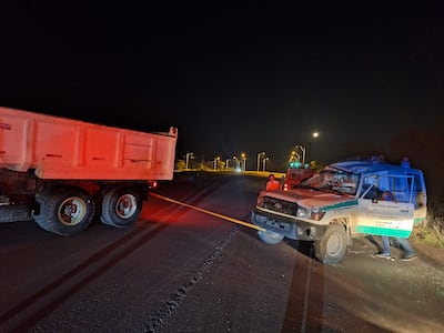Así quedó la única ambulancia de Nanawa tras sufrir un accidente al intentar esquivar un oso hormiguero.