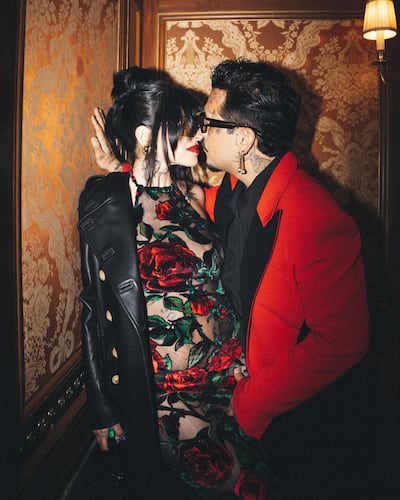 Cazzu y Nodal, enamorados en París.