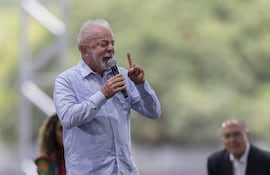 El presidente de Brasil, Luiz Inácio Lula da Silva, habla durante un evento este martes, en el Sambódromo do Anhembi en Sao Paulo (Brasil).