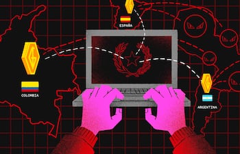 Manos sobre teclado de computadora, fondo con mapa de Colombia, España y Argentina, símbolos digitales implícitos.