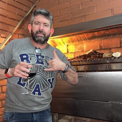 Un asado antes de volver al ruedo de la máxima categoría. Humberto Jesús "Loro" Ovelar, nuevo conductor técnico de Guaireña.