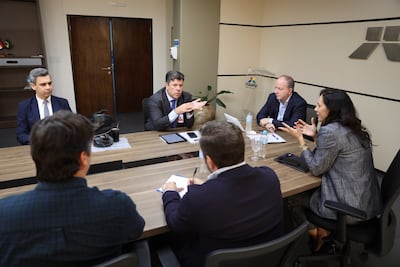 Funcionarios del Ejecutivo se reunieron esta mañana a puertas cerradas con los gremios de la construcción.